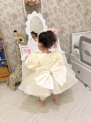 Perla Cream Girls’ Evening Dress with Closed V-Neck and Rose Organza Detail